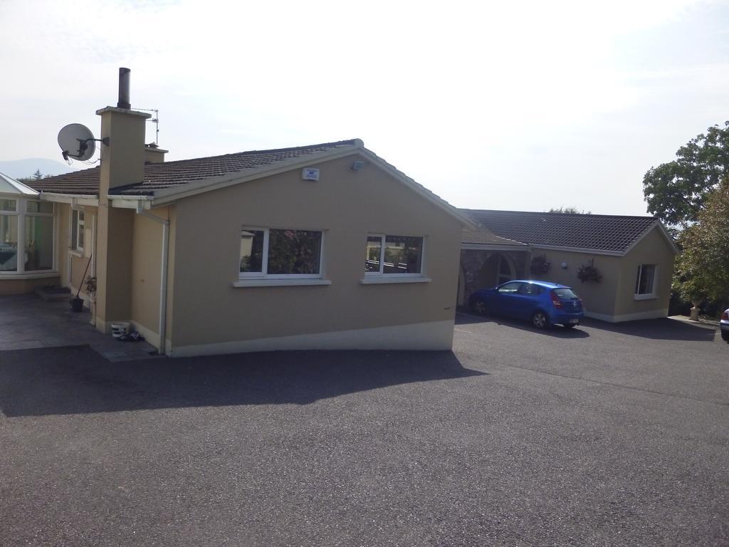 Reeks View Bed & Breakfast Teernaboul Exterior photo